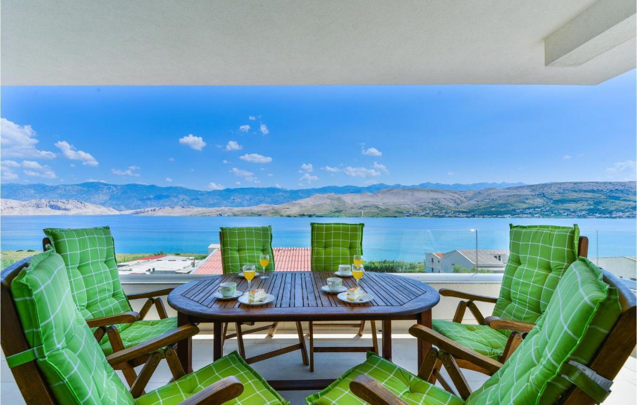 2 Bedroom Beautiful Apartment In Pag Pag Town Extérieur photo