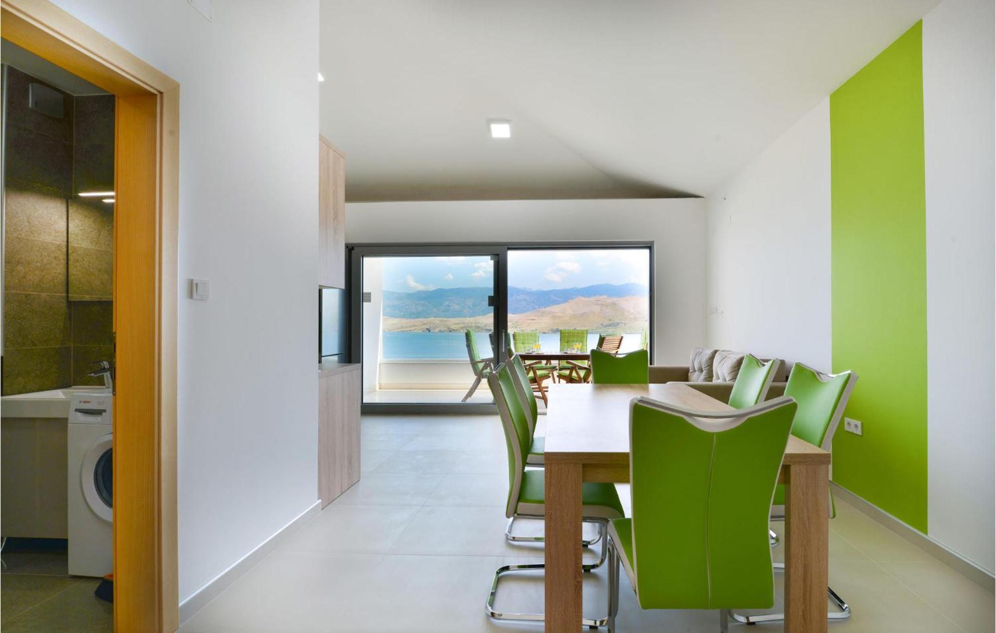 2 Bedroom Beautiful Apartment In Pag Pag Town Extérieur photo