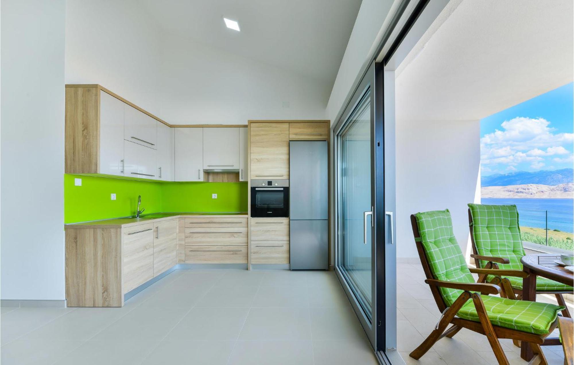 2 Bedroom Beautiful Apartment In Pag Pag Town Extérieur photo