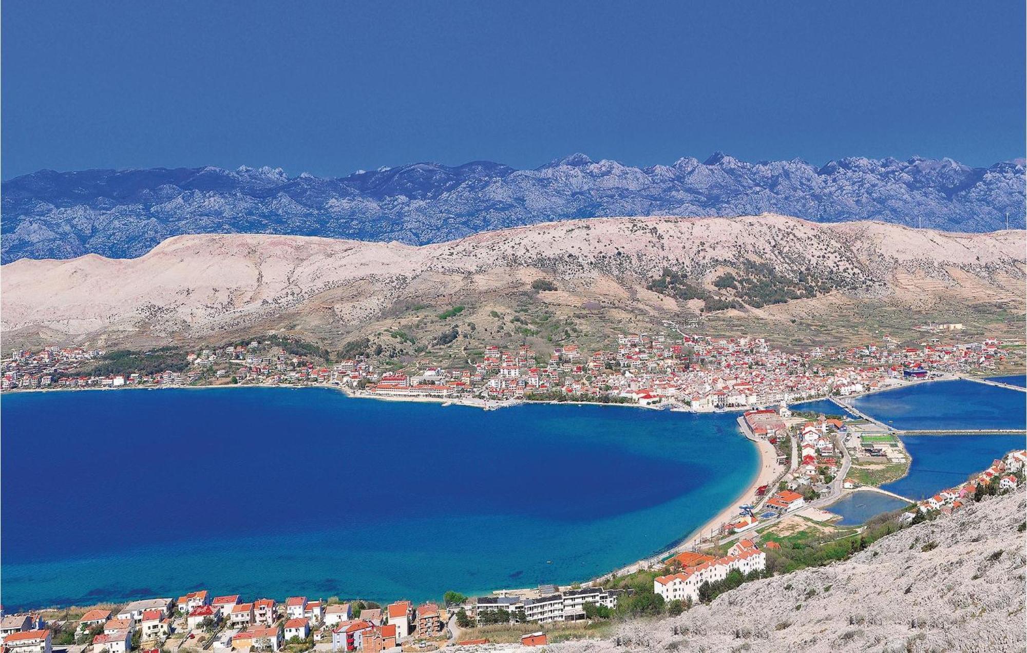 2 Bedroom Beautiful Apartment In Pag Pag Town Extérieur photo